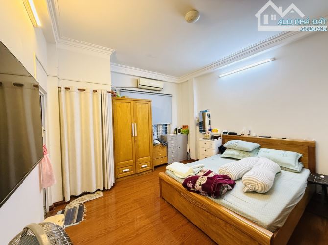 BÁN GẤP NHÀ HIẾM 77M2 - P3 GÒ VẤP GẦN SÂN BAY – 3 TẦNG - 2 MẶT HẺM THOÁNG – NGANG KHỦNG 6M - 2