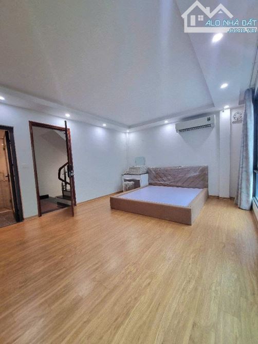 BÁN NHÀ TỰU LIỆT CĂN GÓC TIỆN KINH DOANH, NHỈNH 10 TỈ - 2