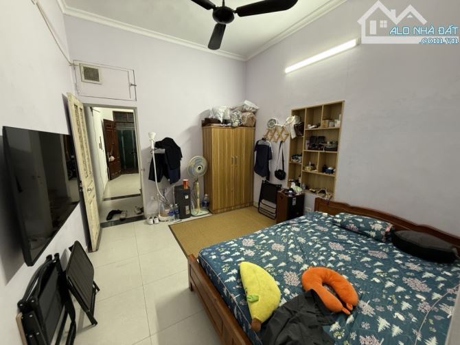 BÁN NHÀ P. HOÀNG CẦU-Q.ĐỐNG ĐA-PHÂN LÔ CÁN BỘ-  VÀI BƯỚC RA VƯỜN HOA​​-43m2- MT 5.1m-14.5T - 2
