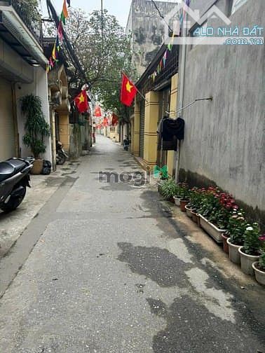 LẠC LONG QUÂN - LÔGOC - MẶT NGÕ 34m NHA 4 TẦNG 5 Ty5 - SỔ ĐỎ CHÍNH CHỦ - 2