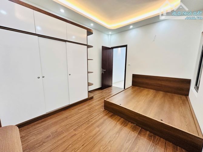 Bán nhà phân lô, ô tô, ngõ thông, dân xây đẹp tại  Cầu giấy 64m 5 tầng mt rộng 21.4 tỉ - 2