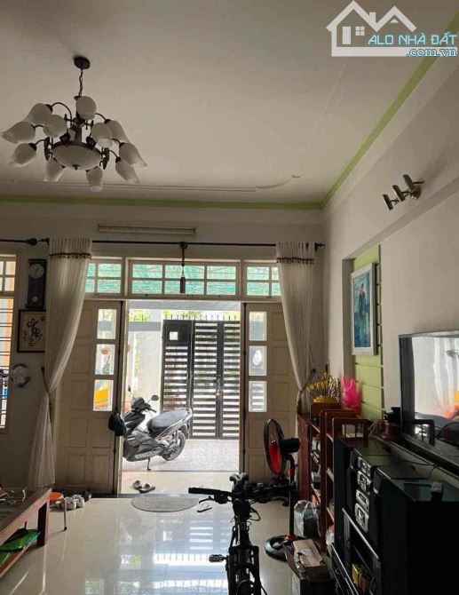 NHÀ 3 TẦNG MẶT TIỀN GẦN BIỂN - 100M2 - NGANG 5M - SÁT ĐƯỜNG PHẠM VĂN ĐỒNG - CHỈ 12,5 TỶ - 2