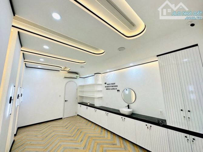 Nhà đẹp hẻm xe hơi Sẵn setup spa 20m ra MT - 2