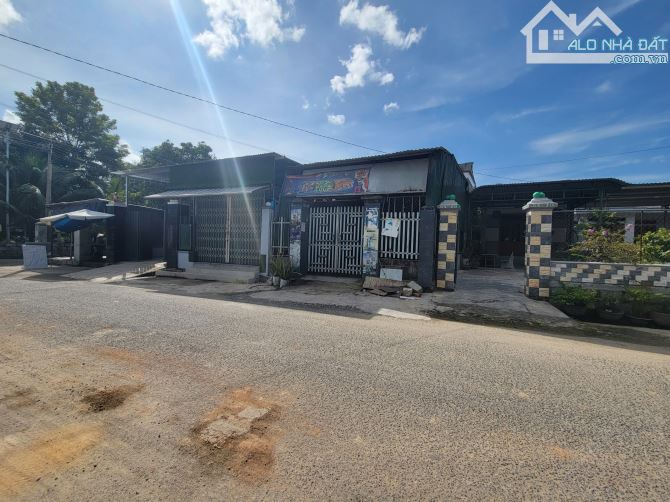Bán đất thổ cư Cam Lâm 146m2 đường lớn 10 mét, quy hoạch 30 mét giá 2ty150 - 2