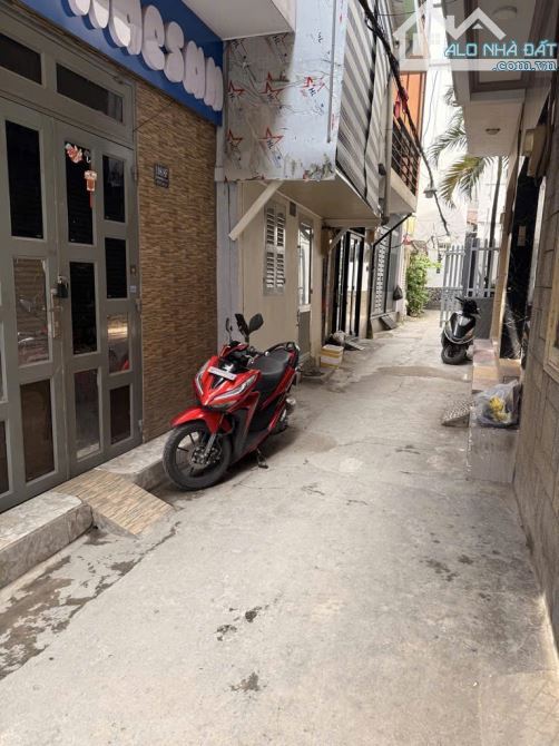 BÁN NHÀ HẺM XE HƠI TRẦN QUANG DIỆU QUẬN 3 GIÁ CHỈ 2TY600 - 2