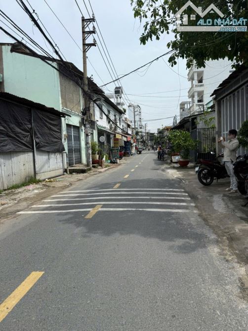 Cặp đất 4x26 mặt tiền đường số 8 - Kênh Nước Đen - Giá 8,3 tỉ - 2