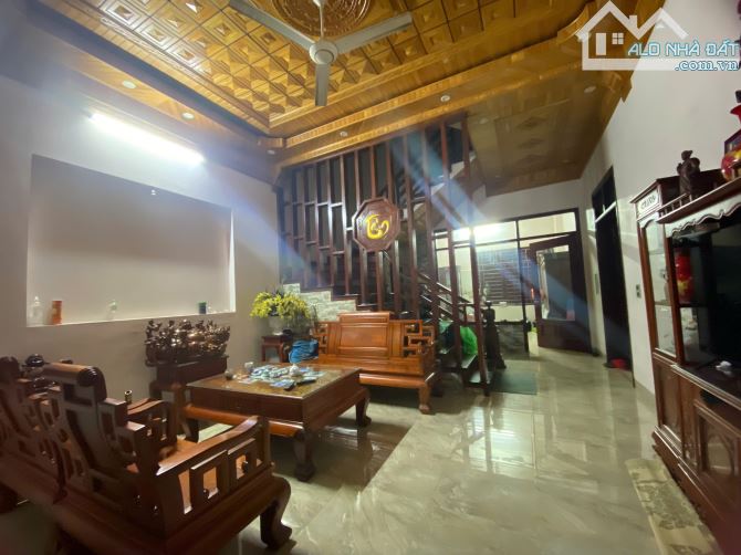 Nhanh tay kẻo lỡ! Chủ bán nhanh lô đất 2 mặt tiền tại Thiết Bình, Vân Hà, ĐA: 120m2-MT 10m - 2