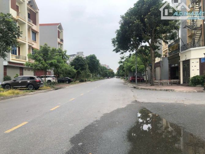 Bán đất nguyễn quyền đại hoàng long dt 115m2 + mt 5m + hướng tây bắc giá 13.7 tỷ - 2