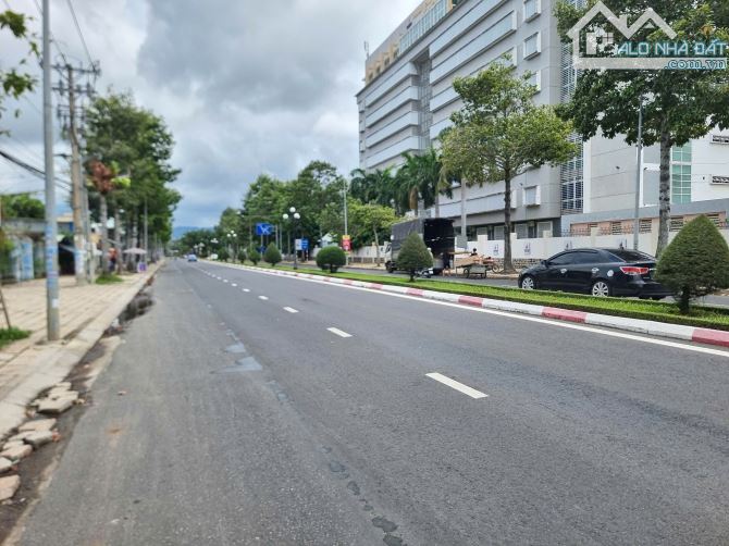 Cần bán lô đất mặt tiền đường Cách Mạng Tháng 8 (TL44A), Phường Long Toàn, TP Bà Rịa - 2
