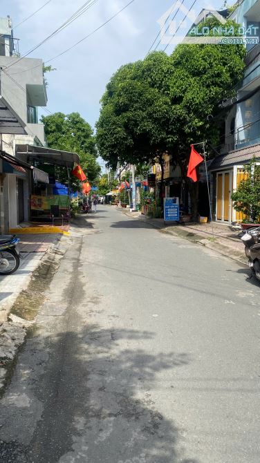 BÁN KHÁCH SẠN NGANG 6.5M - VỊ TRÍ ĐẸP – GẦN MẶT TIỀN TÔ KÝ, P. TRUNG MỸ TÂY, Q12 - 2
