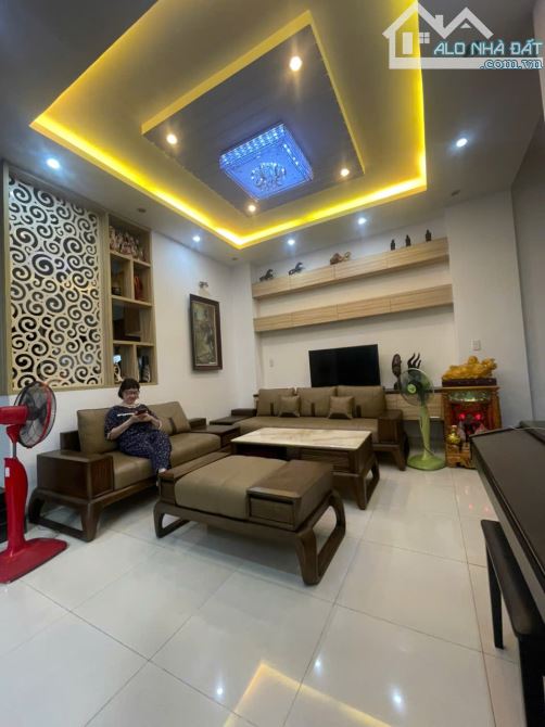 💥 SIÊU PHẨM NHÀ 4 TẦNG MẶT TIỀN TRẦN PHÚ – VỊ TRÍ TRUNG TÂM CỰC HIẾM – NGANG KHỦNG 12M - 2