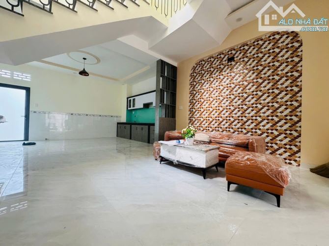 🏡 BÁN NHÀ LẦU SỔ HOÀN CÔNG – GẦN CHỢ CÂY XĂNG 26, P. TÂN PHONG, BIÊN HOÀ - 2