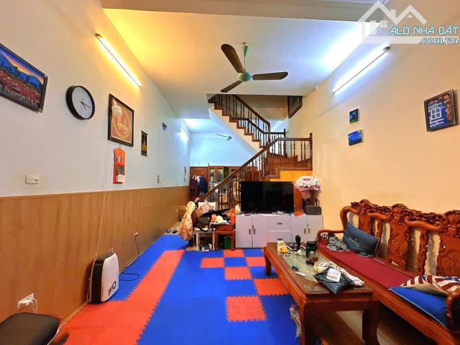 Bán Gấp Nhà Dân Xây Cầu Giấy 50m2 -  4Tầng – Mặt Tiền 4,3m – Giá 9Tỷ4 - 2