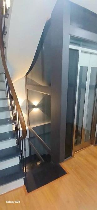 Bán nhà siêu đẹp Đê La Thành gần phố 6 tầng thang máy mới tinh 36m2 đủ nội thất ở luôn - 2