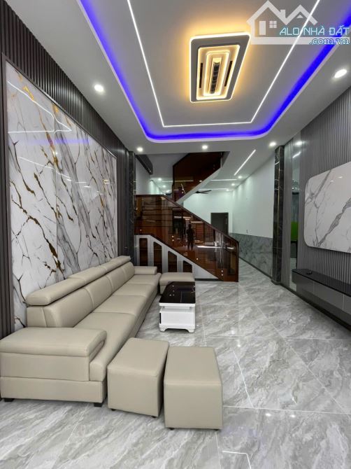 Bán nhà 1 Trệt 1 Lầu,đường nhựa 2 xe hơi,SHR hoàn công,gần Cầu Hang - 2