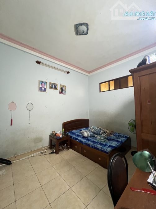 Bán nhà mặt tiền Q10 - 138m2 - 4 tầng - kinh doanh - doanh thu 150tr/tháng - 2