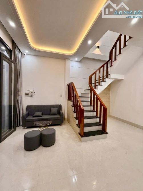 Cặp Nhà Trệt Lầu hẻm 311 đường Nguyễn Văn Cừ - Gần Cao đẳng Y Tế & ĐH Công Nghệ - 2