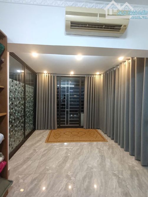 👉 Bán căn hộ TT Giảng Võ – Trần Huy Liệu, 100m², full nội thất, giá chỉ 8.2 tỷ! - 2