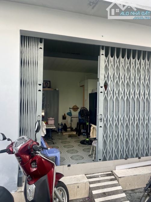 BÁN DÃY NHÀ TRỌ - HẺM XE HƠI - PHẠM VĂN BẠCH- TÂN BÌNH- DT112M2 - NGANG 5.8 X 20.2 - 2