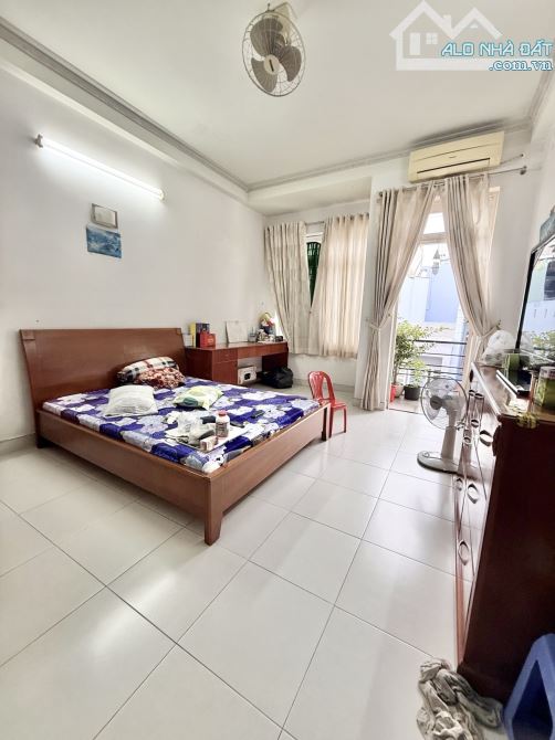 MẶT TIỀN TÂN PHÚ - 61M²- 5 TẦNG-GẦN ĐH CÔNG THƯƠNG - CHỈ NHỈNH 7 TỶ - 2