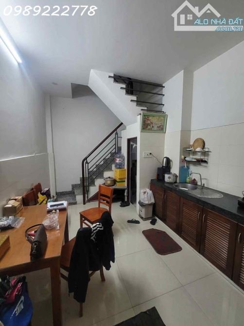 BÁN NHÀ NGUYỄN THIỆN THUẬT - P2 - XE HƠI ĐẾN CỬA - HÀNG HIẾM Q3 - 3.2X6.8M- 4 TẦNG - - 2