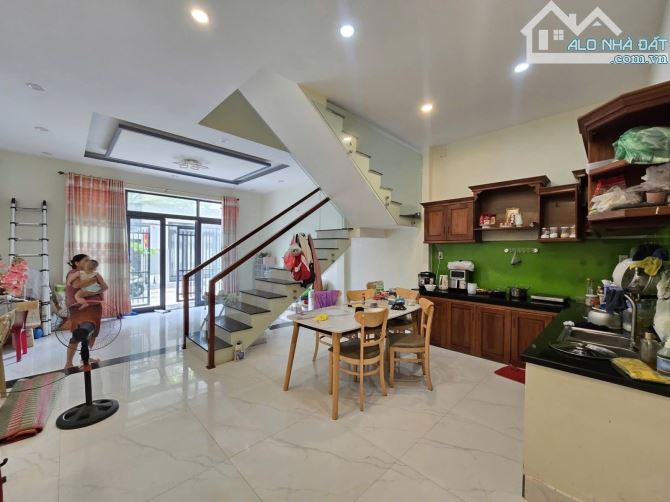 🏡 BÁN NHÀ 3 TẦNG KIỆT Ô TÔ 5M – TRẦN ĐÌNH NAM, CẨM LỆ – ĐÀ NẴNG 🏡 💥 Giá siêu tốt: 4.35 - 2