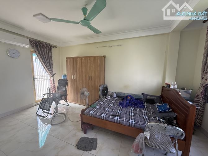 ✈️BÁN NHÀ NGUYỄN VĂN CỪ.TT BỒ ĐỀ ✈️54m2. 4 tầng. 7,85 tỷ. 200m ra cầu Chương dương. 3 bước - 2