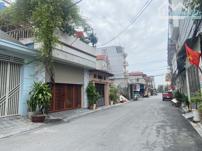BÁN ĐẤT UY NỖ, ĐÔNG ANH, HÀ NỘI. TRỤC CHÍNH KINH DOANH. 99m2, Mt 5m. - 2