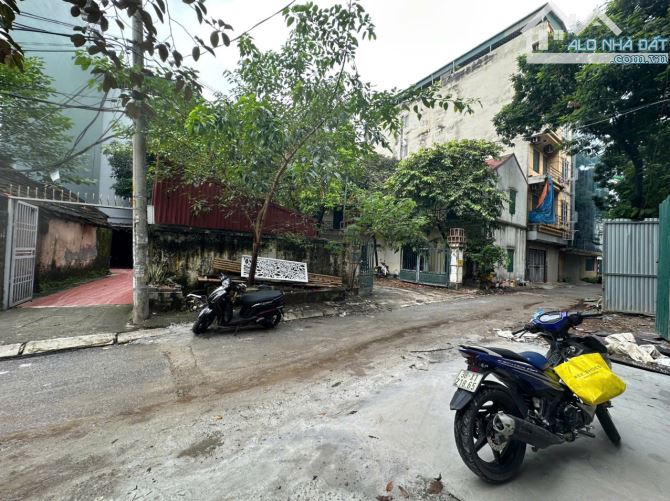 BÁN GẤP 400M*MT17M ĐẤT PHỐ BÙI HUY BÍCH-HOÀNG MAI P.LÔ-ÔTÔ TRÁNH K.DOANH CHỈ 103 TỶ - 2