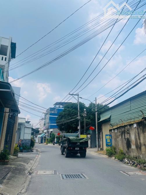 Bán ĐẤT Mặt tiền đường số 5 TNPB Quận 9 DT: 200m2 Giá 13.6 Tỷ - 2