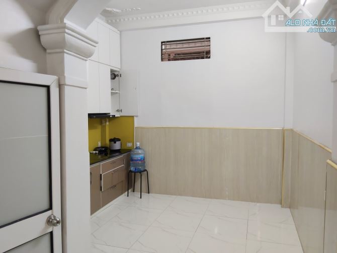 Bán Nhà Xuân Thủy,50m2, Lô Góc 3 Mặt Thoáng,Tặng Nội Thất,Ô tô Đỗ ,Ngõ Thông,Kinh Doanh - 2