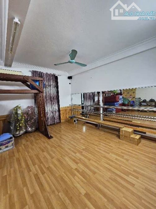 🌟 SIÊU PHẨM NGÔ GIA TỰ - 130M² - MT 6.5M - 5 TẦNG - GIÁ XX TỶ 🌟 - 2
