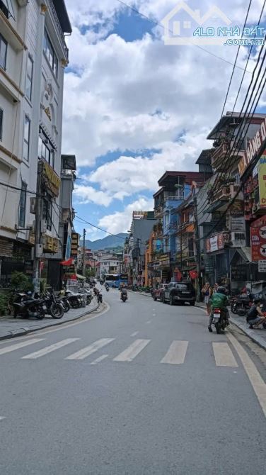 Nhà 2 tầng xinh xắn ngay mặt đường Thạch Sơn – trục phố buôn bán sầm uất nhất Sa Pa - 2