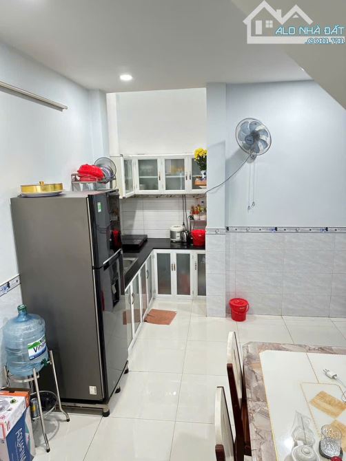 Nhà 2 tầng mới ở ngay, hẻm 373 Lý Thường Kiệt, P8, 5.5 tỷ TL - 2