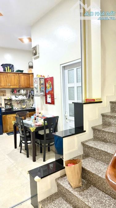 SIÊU PHẨM NHÀ 2 TẦNG - GÓC 2 MẶT TIỀN – ĐƯỜNG 9M THÔNG - GẦN LÊ VĂN VIỆT - GIÁ 6.3 TỶ TL - 2