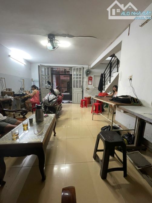 NGAY NGÃ 4 BỐN XÃ HẺM XE HƠI - 2 TẦNG CŨ - 66M2 NGANG GẦN 6M - GIÁ 5,29 TỶ - 2