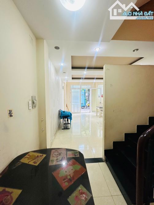 16,5 tỷ, giá tốt, mặt tiền kinh doanh Độc Lập, Q. Tân Phú. DT 4,2x 19,5m - 4 tầng - 2