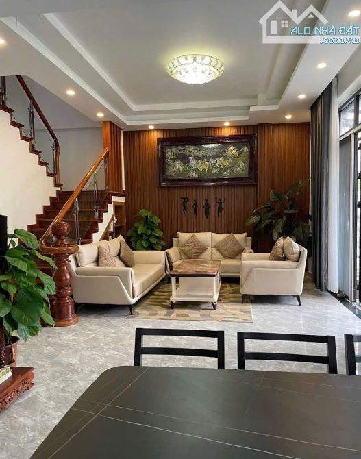 Villa Hùng Vương P9 Đà Lạt 250m2 chỉ 15 tỷ TL - 2