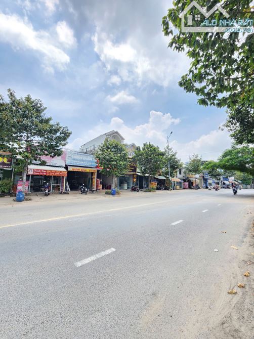 7Tỷ TL🔥Bán nhà 1Lầu 81,7m2 Mặt Tiền đường Nguyễn Thị Minh Khai, p.Tân Đông Hiệp, Tp.Dĩ An - 2