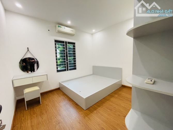 Hoàng sâm - cầu giấy - 34 m2 - 4 ngủ - 7,35 tỷ - 2