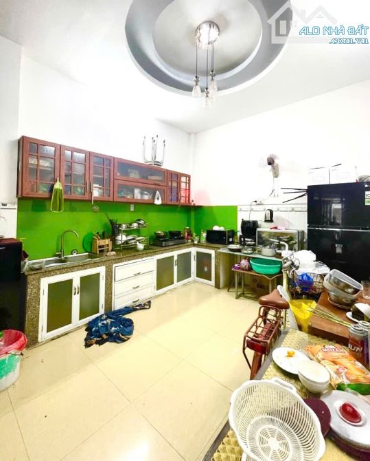 TÂN HÒA ĐÔNG-GIÁP Q6- 4M x 12M,3 TẦNG BTCT, HẼM XE HƠI CỬA,GẦN KHU TÊN LỬA,CHỈ 5.X TỶ - 2