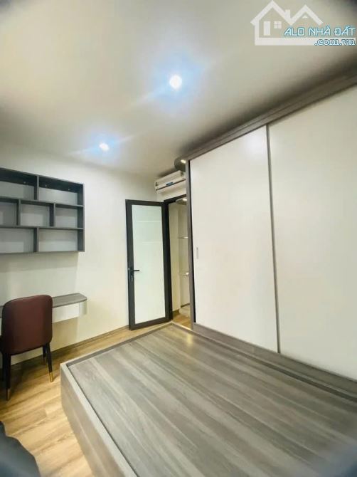 Bán nhà Huyền Kỳ 35mx5 tầng, ngõ rộng, Lô góc,  Ô tô Tránh, gần phố, gần trường, trạm - 2