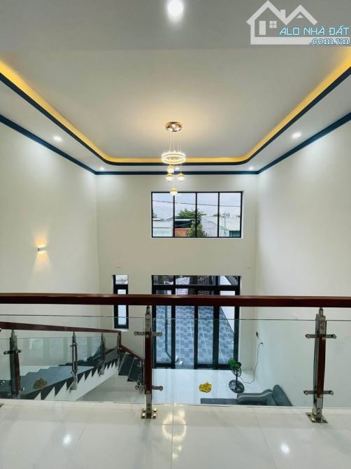 Bán nhà gác lửng 3 phòng ngủ gần cầu Bạch Đằng 2- giáp Tân Uyên- 1ty420 - 2