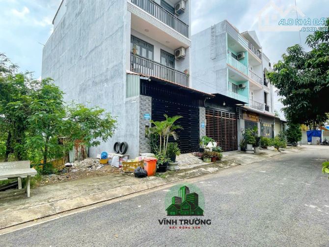 Ra gấp đất 8x14m, khu Đào Sư Tích, gần quận 7, đường 8m, chỉ 8.4 tỷ - 2