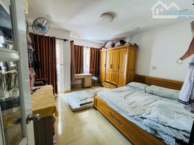 HẺM XE HƠI 8m TÂN SƠN NHÌ – NHÀ ĐẸP 3 TẦNG 80M2 - KHU SẦM UẤT, GIÁ CHỈ 9.5 TỶ! - 2