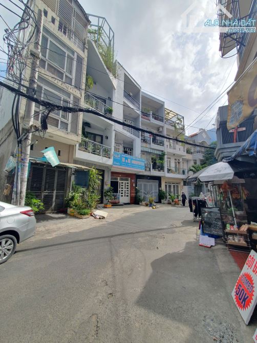 Cần bán đất (xây 6 tầng)hẻm 8m Cộng Hoà, Phường 13, Tân Bình. DT: 4.3 x 18.3m, (77 m2) giá - 2