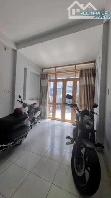(Q8) - HƯNG PHÚ - 55m2 3TẦNG CÔNG NHẬN ĐỦ KHÔNG QUY HOẠCH - 2