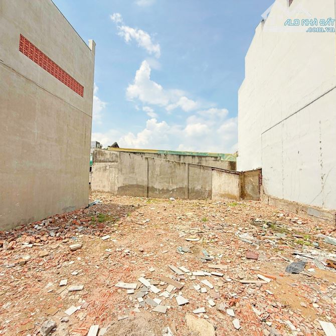 ĐẤT ĐẸP 1 LÔ DUY NHẤT ĐƯỜNG THÔNG ĐƯỜNG ĐINH THỊ THI ( VẠN PHÚC CITY ), ĐƯỢC XÂY 5 TẦNG - 2