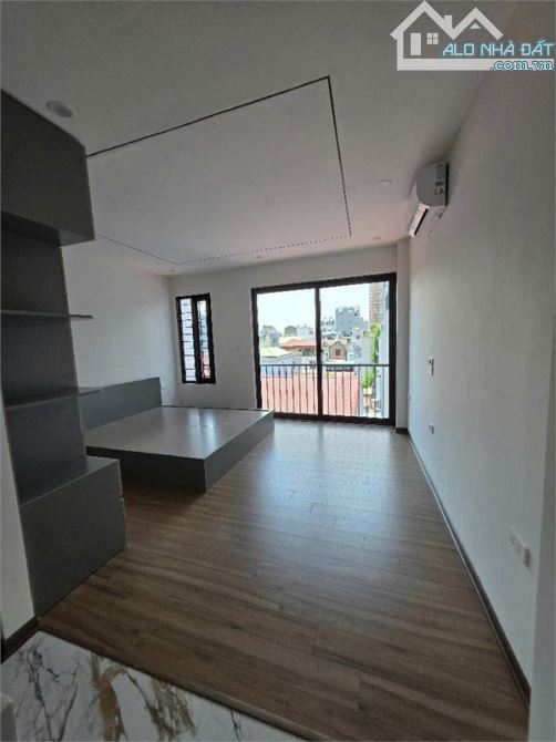 BÁN NHÀ THẠCH BÀN LONG BIÊN – VIEW ĐẸP – MẶT TIỀN RỘNG – GIÁ GIẬT MÌNH – 5 TẦNG THANG MÁY - 2