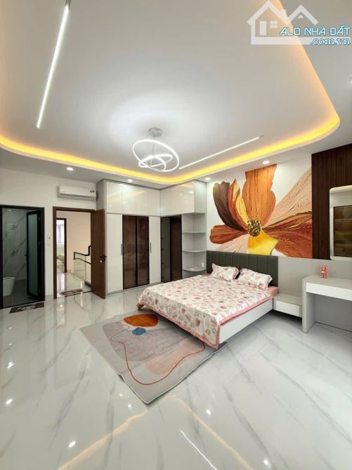 NHÀ ĐẸP 3 TẦNG D15 KHU HỒNG LOAN CẦN THƠ - 2